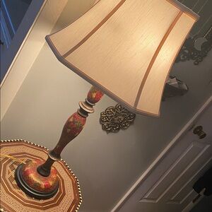 🌹🍒🥀Vintage Kashmiri Polychrome Decorated Table Lamp